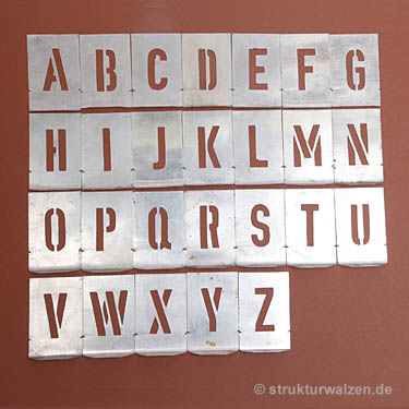 Schablone mit ABC bzw. Buchsdtaben / Buchstabenschablonen ...
